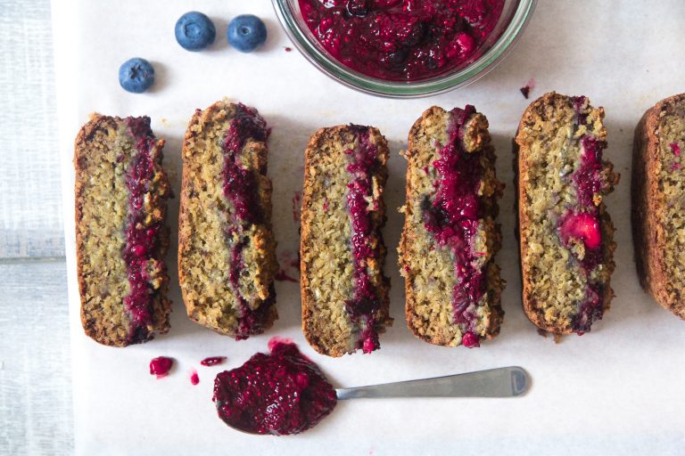 Berry Breakfast Bars sheloveseating