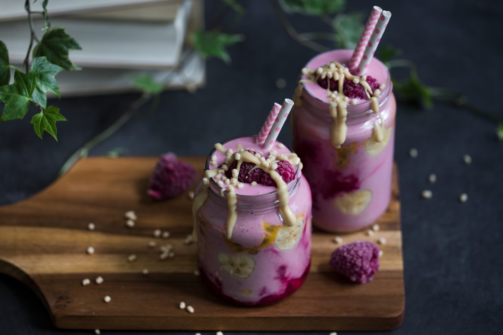 Vegan Yoghurt Smoothies with Maca sheloveseating